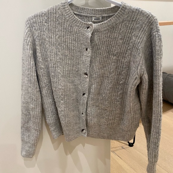Grey cardigan - Picture 2 of 2